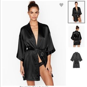 Victoria secret NWOT robe
